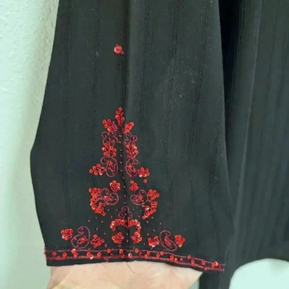 aLL a little larger Womens Size XL Black Sheer with Red Sequins Detail Sleeves - Picture 3 of 8